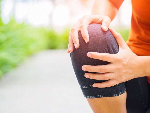 knee pain Chiswick